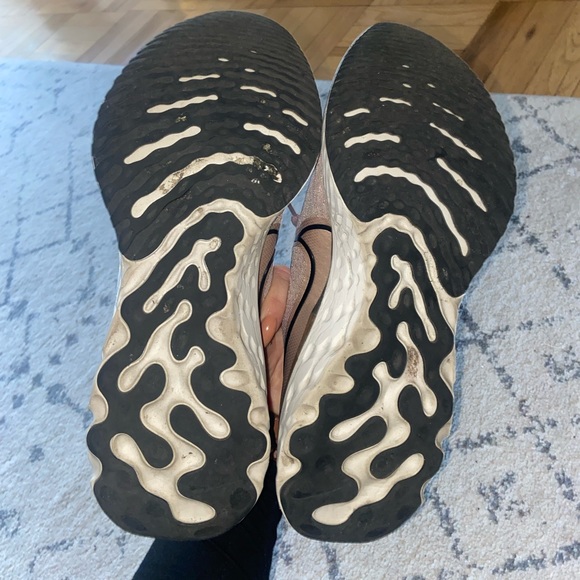 Nike React Infinity Run Flyknit Size 10 - Picture 7 of 7